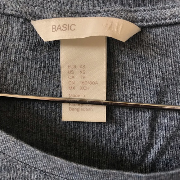 Soft baby blue basic t-shirt - Picture 2 of 2